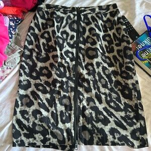 Kendall & Kylie Leopard Print Zip Front Pencil Skirt - Small